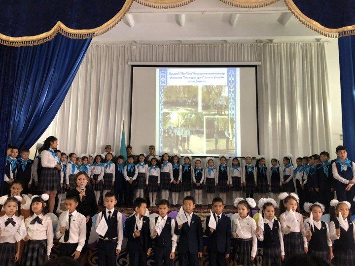 2018 жылдың 23 қазан күні № 47 орта мектебінде                                «КЕМЕЛДІ КЕЛЕШЕККЕ – КЕМЕҢГЕР ЕЛБАСЫМЕН!» атты                «Жас Ұлан» ұйымына оқушыларды қабылдау рәсімі өтті.