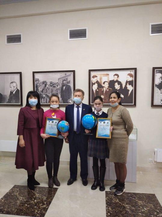 "Аңызға айналған ақиқат" тақырыбында жас қаламгерлер арасында өткізілген қалалық шығармалар байқауына 47 орта мектебінің оқушылары Әбдірашит Нұрай-6 Д сынып оқушысы эссе номинациясы бойынша І орынмен, Оңалбек Айсана мақала номинациясымен ІІІ дәрежел